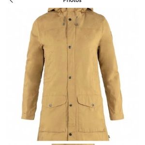 Fjallraven Greenland Winter Parka Women's Winter Jacket, Buckwheat Brown Size M